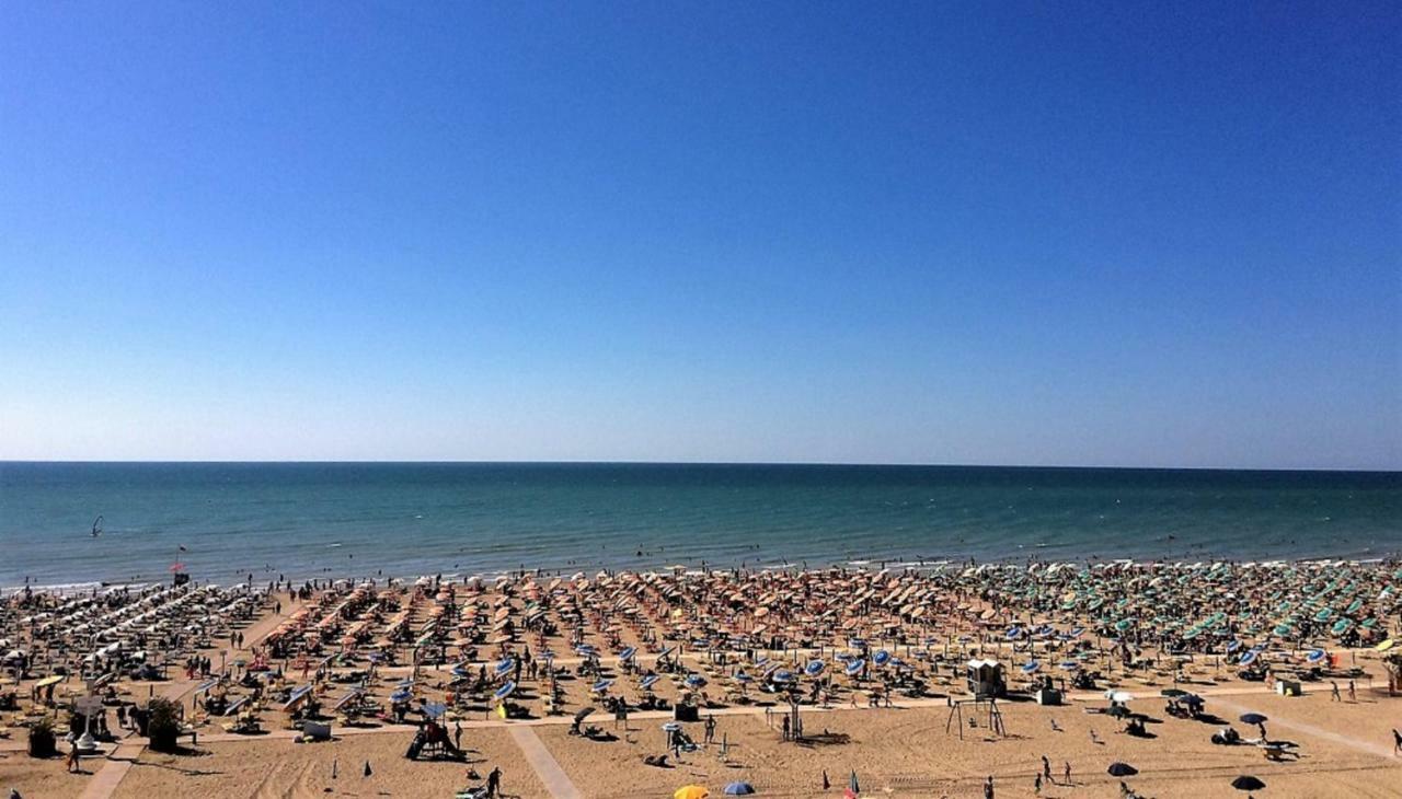 Isola Clara - Appartamenti Bibione Exterior foto